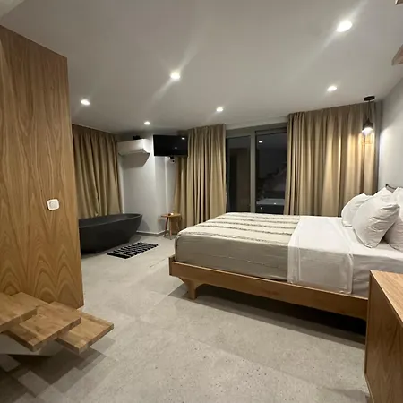 Отель Allure Wellness Retreat