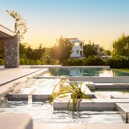 Szálloda Allure Wellness Retreat 4*