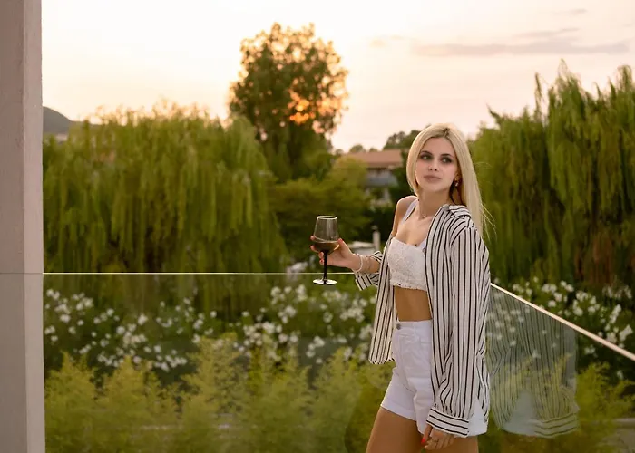 Отель Allure Wellness Retreat 4*
